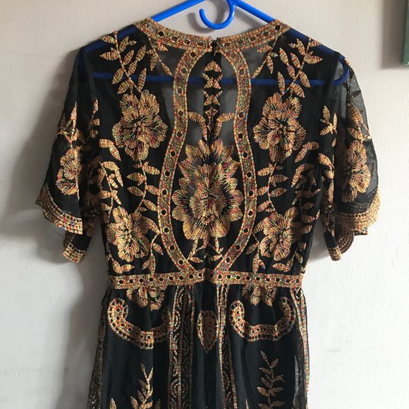 Deep V Romper - Picture 3 of 7